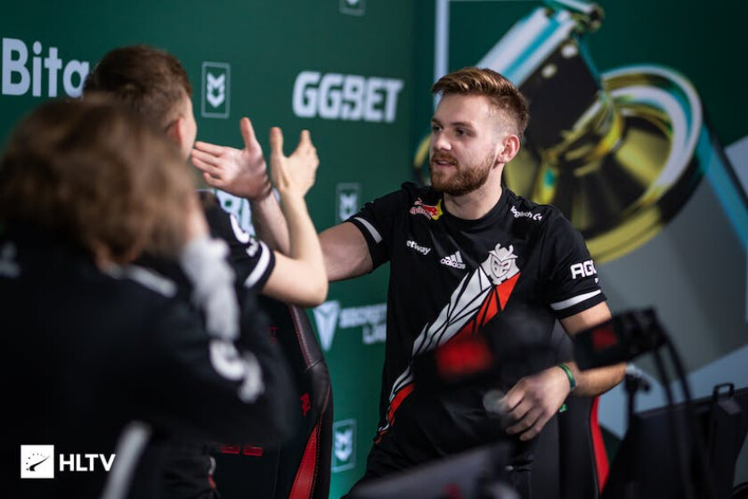 被拖入对抗 被拖入对抗
